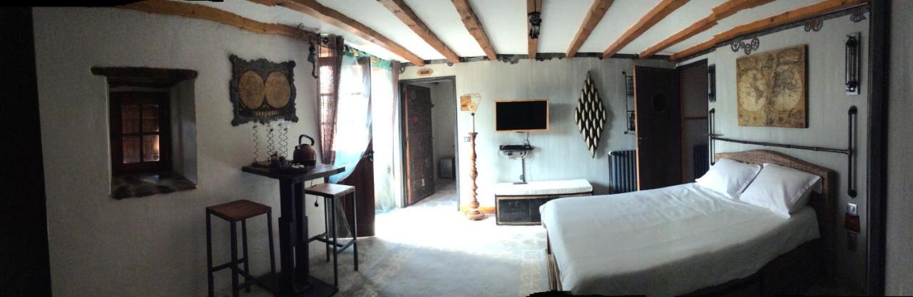 Chambre Steampunk Jules Vernes Bosbonparent Экстерьер фото