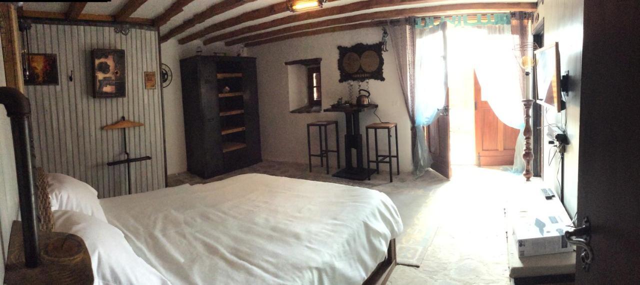 Chambre Steampunk Jules Vernes Bosbonparent Экстерьер фото